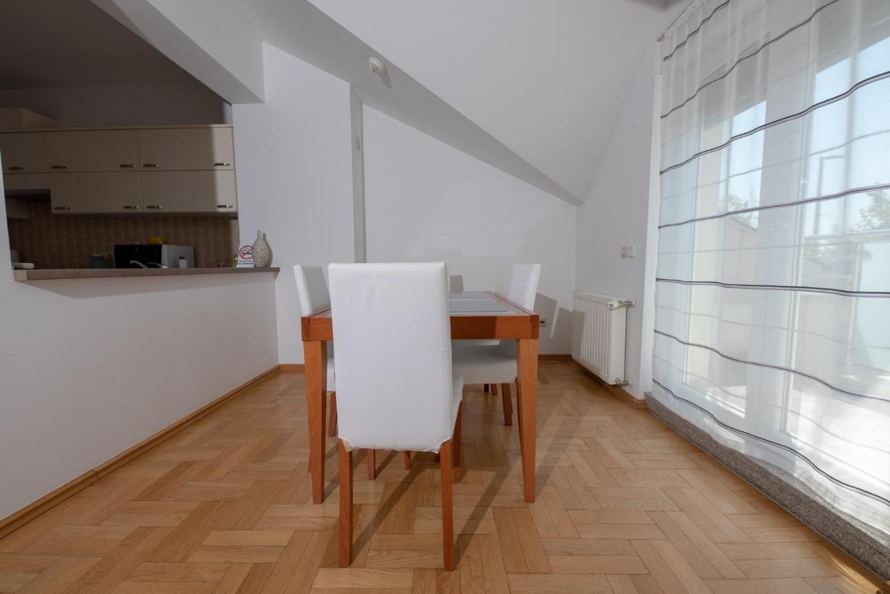 Apartmani Spoljar Zupanja Exterior foto