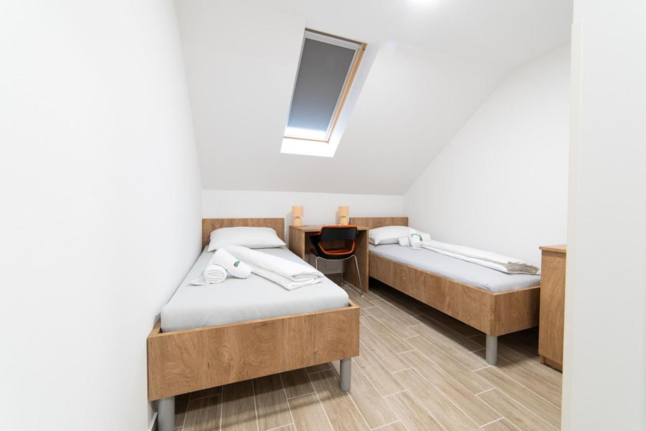 Apartmani Spoljar Zupanja Exterior foto