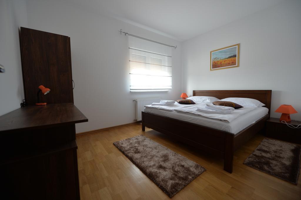 Apartmani Spoljar Zupanja Exterior foto